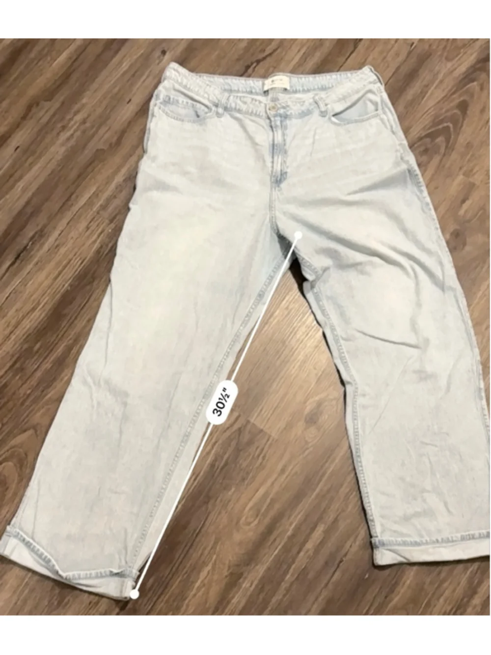 Hollister Women’s Ultra High-Rise Baggy Jeans Sz 18L Light Wash Wide Leg Cropped - Picture 7 of 9
